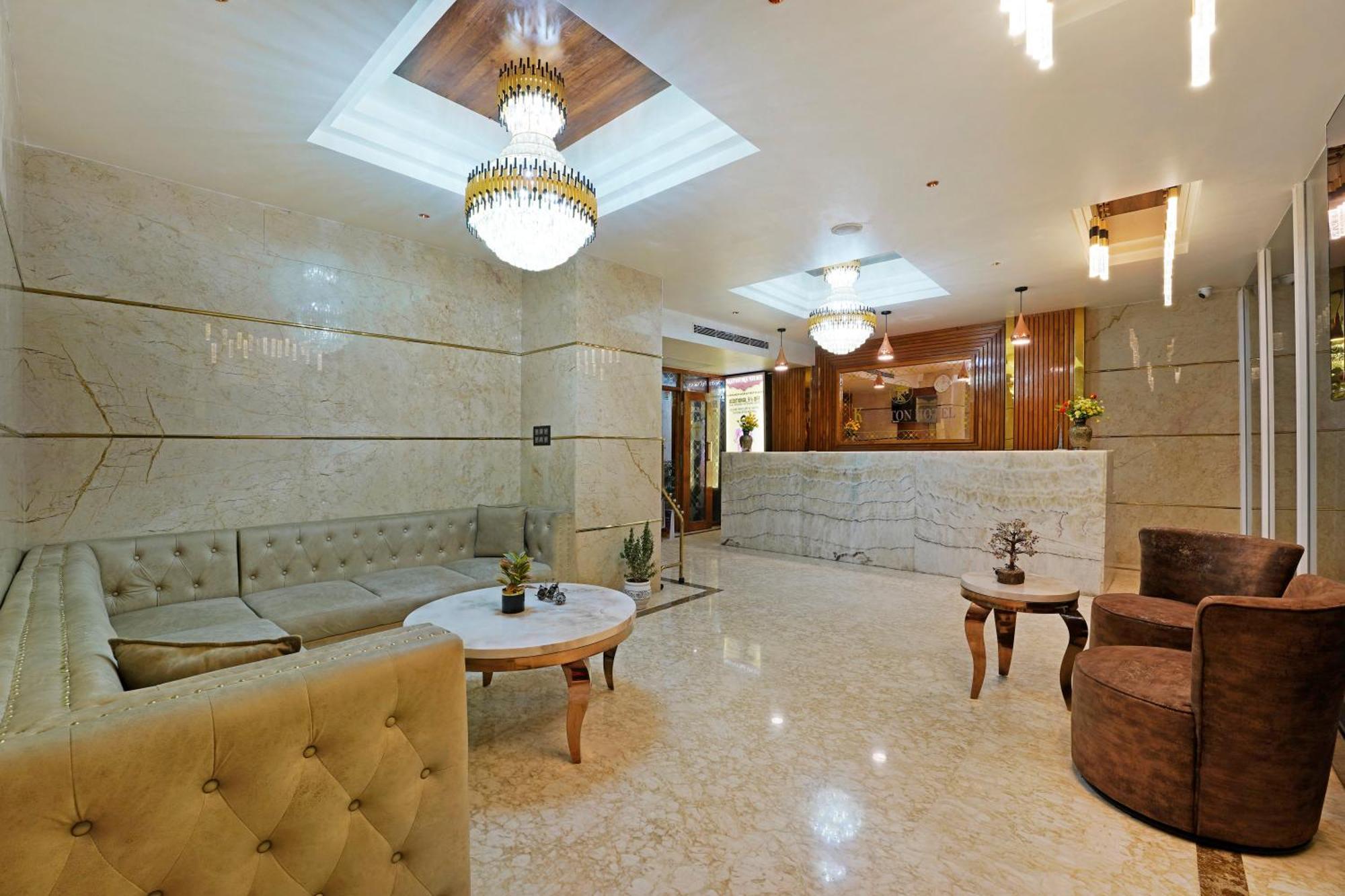 Kingston Hotel Bangalore Exterior photo