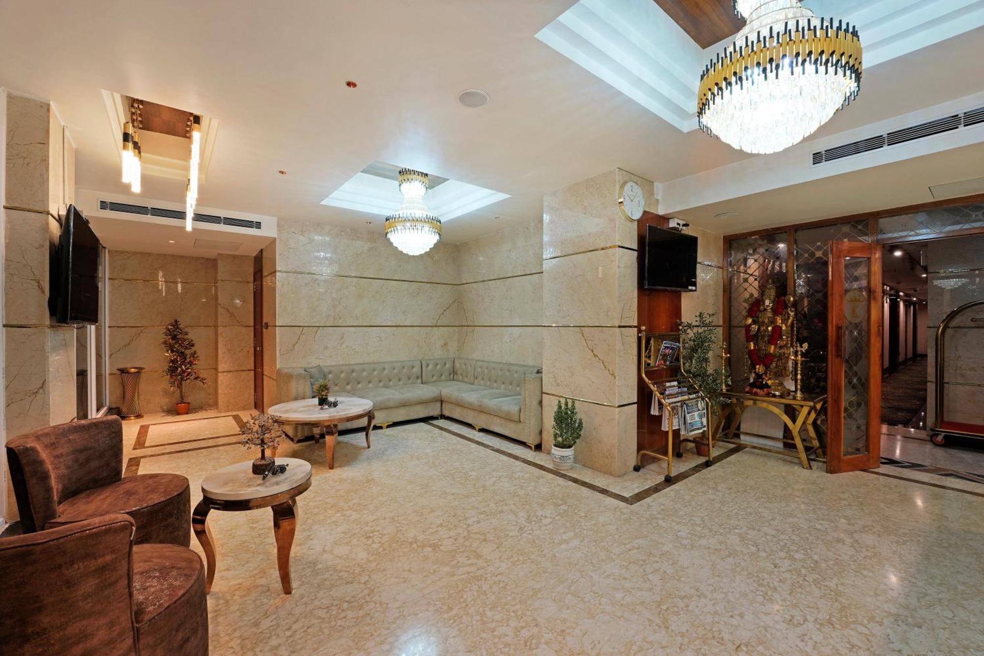 Kingston Hotel Bangalore Exterior photo