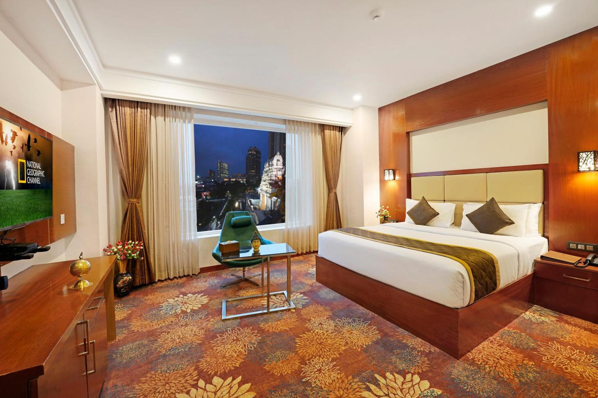 Kingston Hotel Bangalore Exterior photo