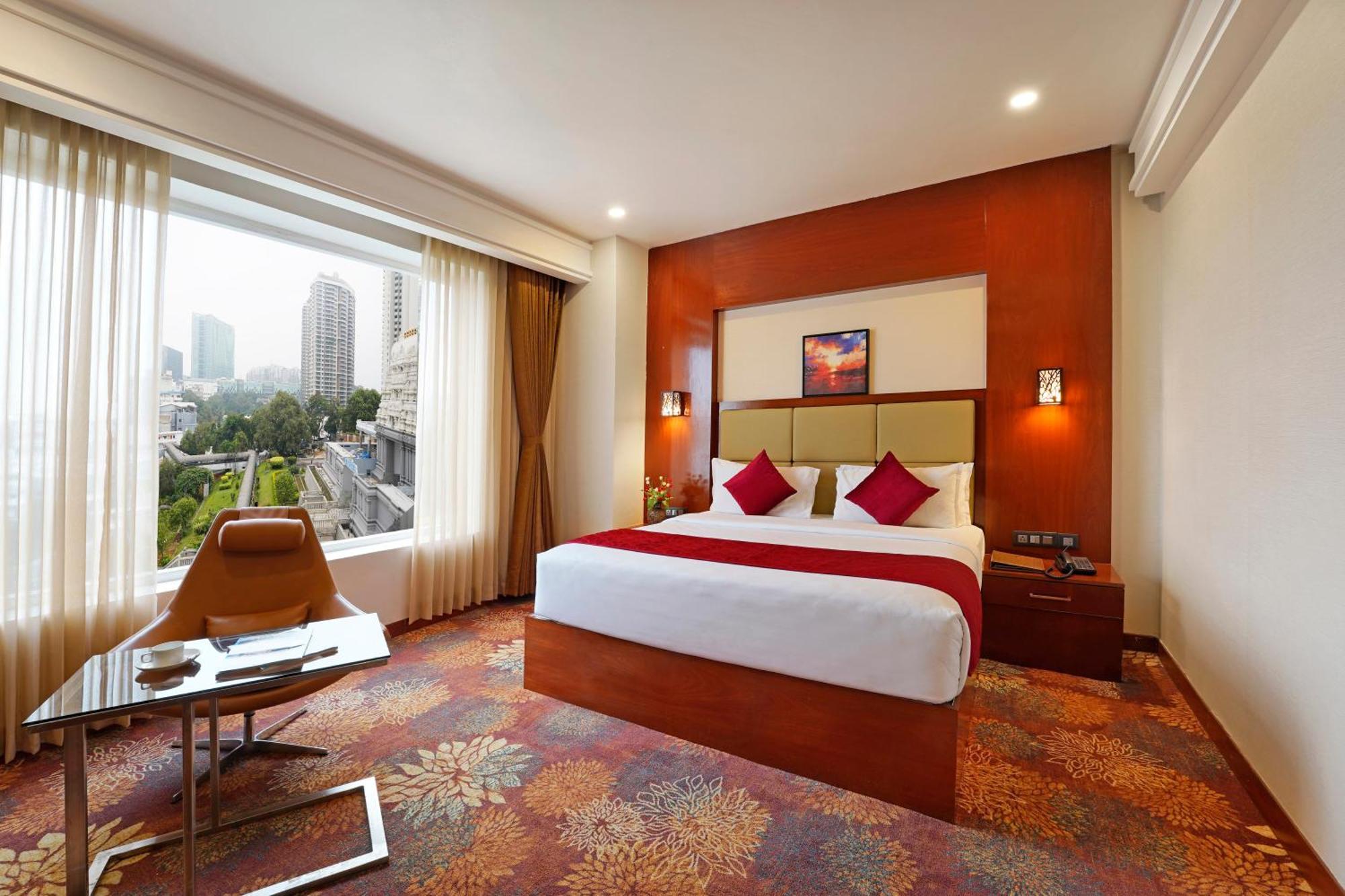 Kingston Hotel Bangalore Exterior photo