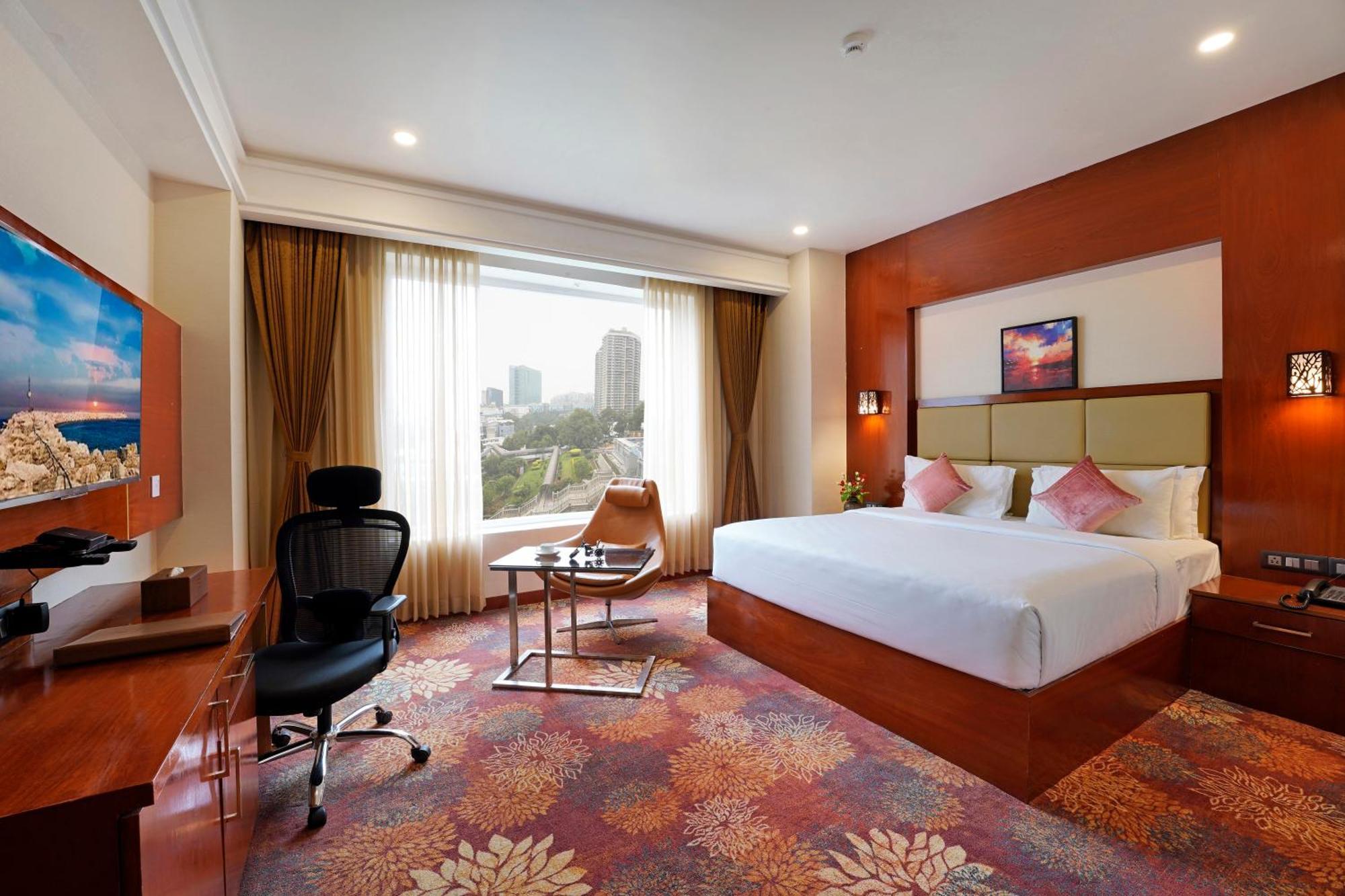 Kingston Hotel Bangalore Exterior photo