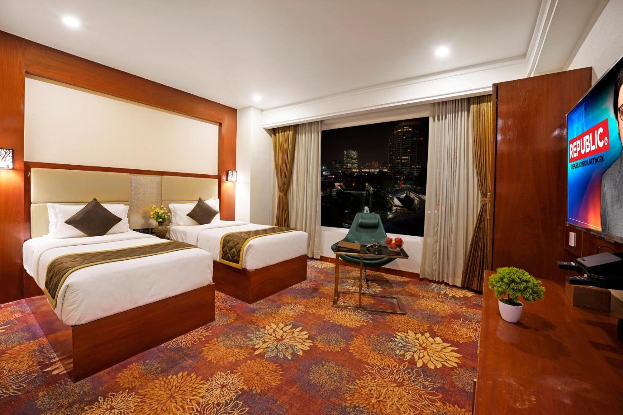 Kingston Hotel Bangalore Exterior photo